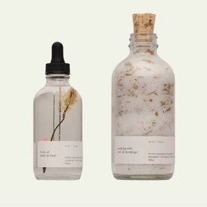 All natural Bath Oil & Soaking salt set.